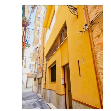 Casa Artesano, San Michele